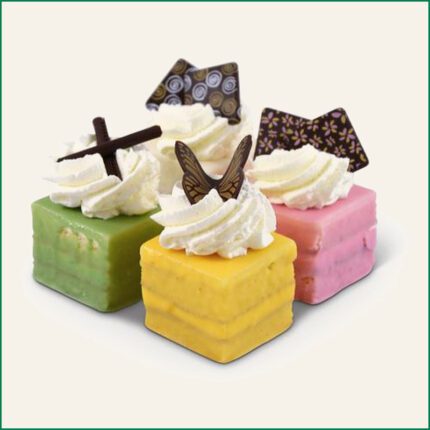Petit Fours Ass Marsepein